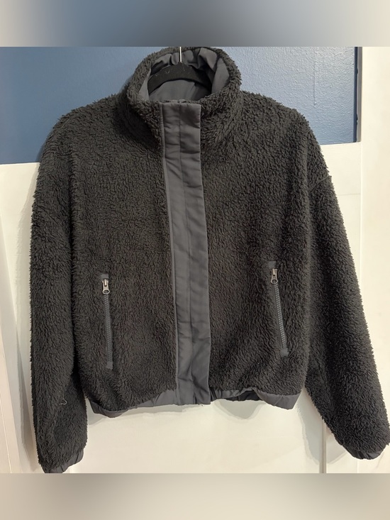 Vuori Jackets & Blazers - Vuori Women's Cozy Sherpa Jacket Graphite Black Size Medium VW530